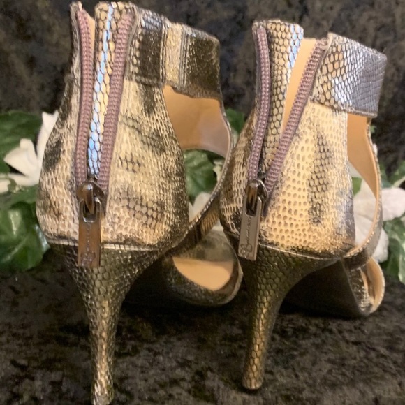Jessica Simpson Mekos Gold Silver Snakeskin Heels - Picture 12 of 12